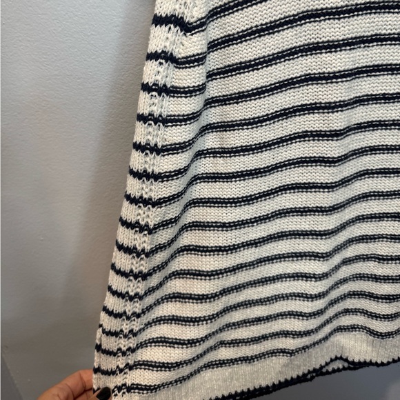 Banana Republic sweater tank - Picture 5 of 7